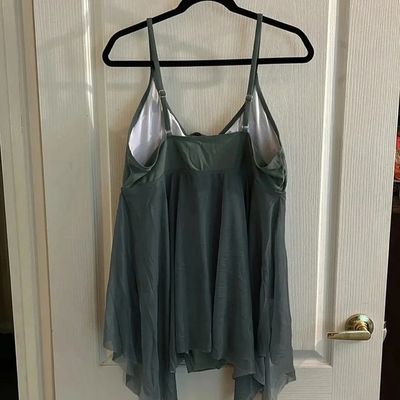 Tankini 1 pc green flowy bathing suit Tag is 3x measures 17” ptp NEW - Picture 4 of 4